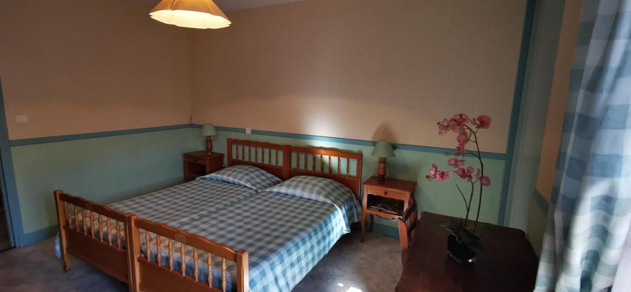 Le Fidele Bed and Breakfast Saint-Chamant Εξωτερικό φωτογραφία