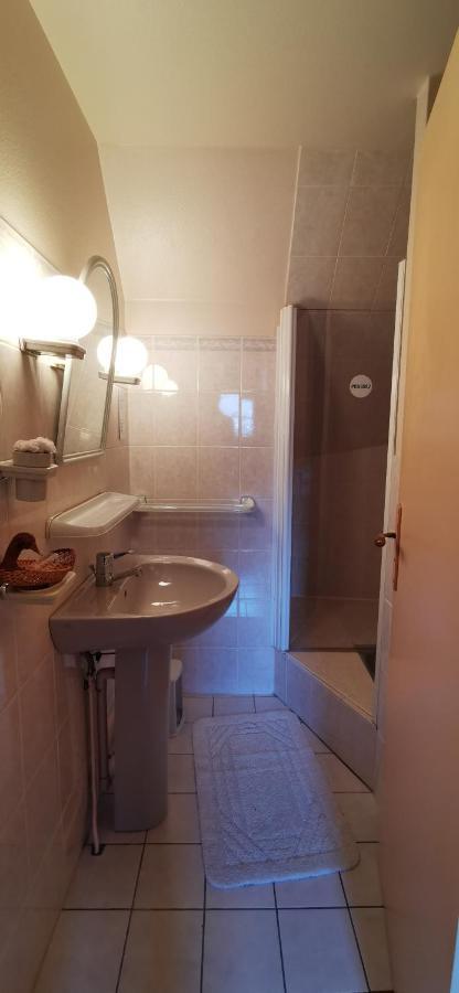 Le Fidele Bed and Breakfast Saint-Chamant Εξωτερικό φωτογραφία